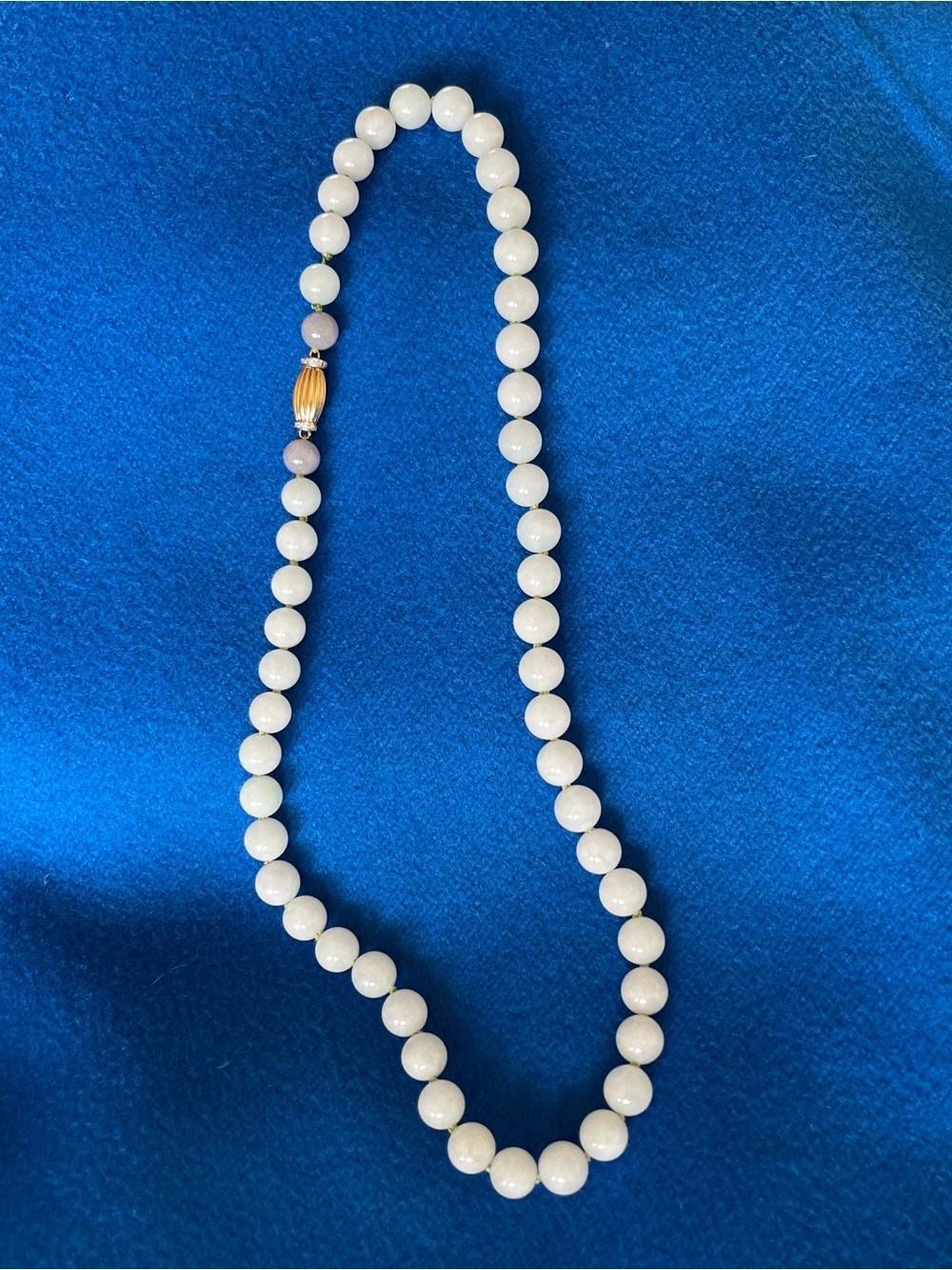 Jadeite Jade Graduated beaded necklace with 14k gold clasp